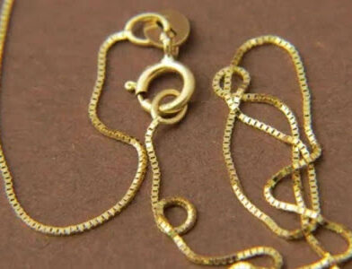 gold diamond necklace