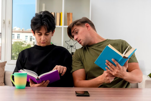Traditional Publishing vs Self-Publishing