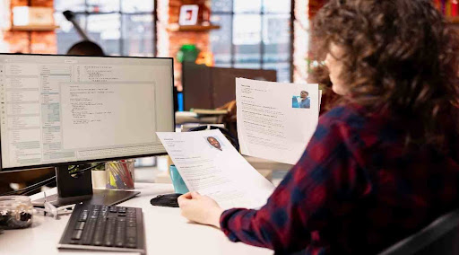 How GCC Recruiters Evaluate Professional CVs